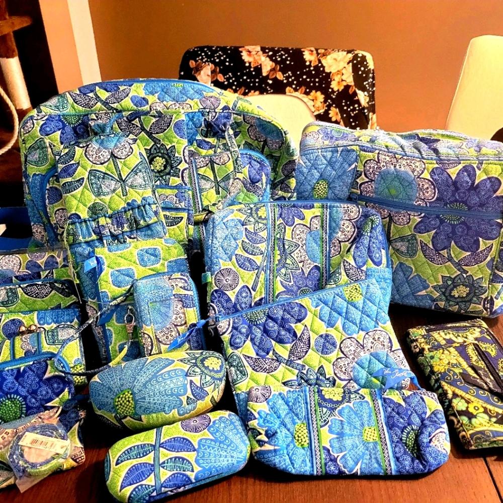 All 19 items doodle daisy